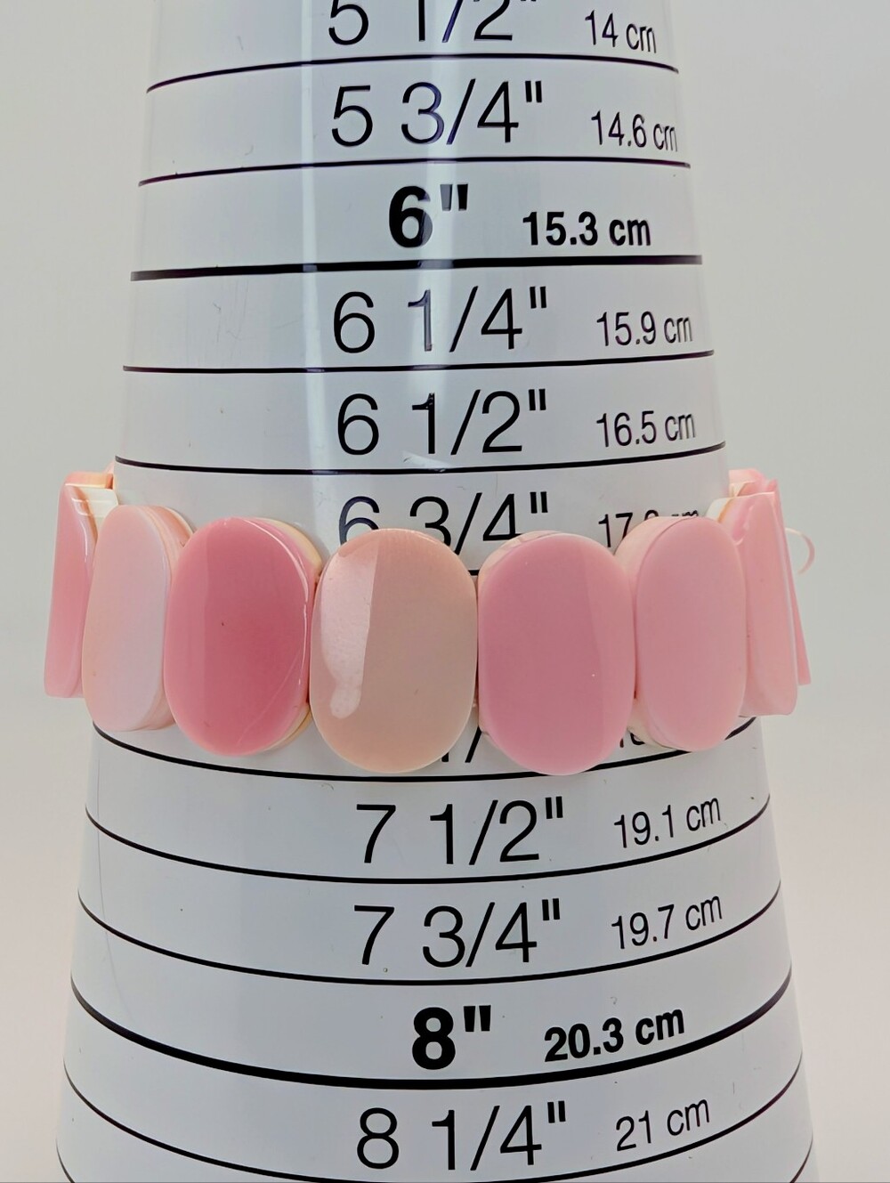 Pink Conch Stretchy Bracelet - Picture 3 of 4